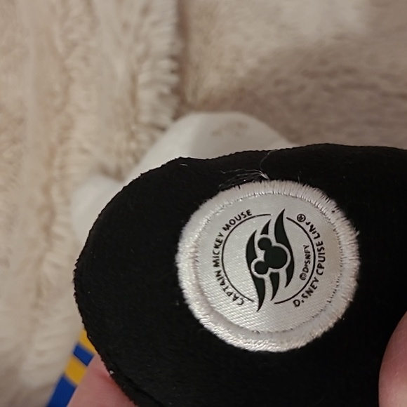 Mickey mouse plush toy - Picture 3 of 5